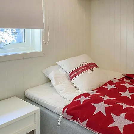 2 Bedroom Lovely In *
