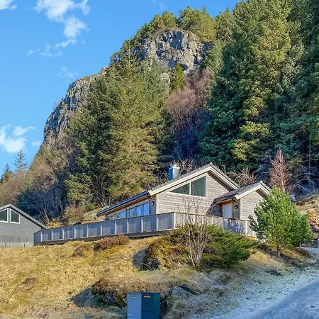 2 Bedroom Lovely In * Rödberg