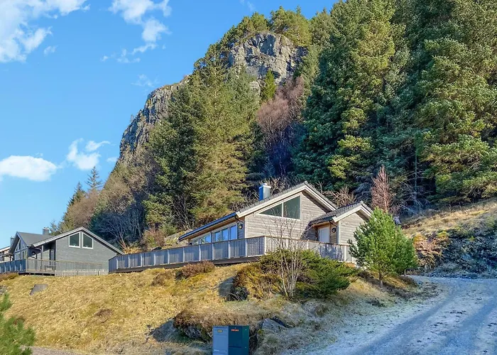 2 Bedroom Lovely In * Rödberg